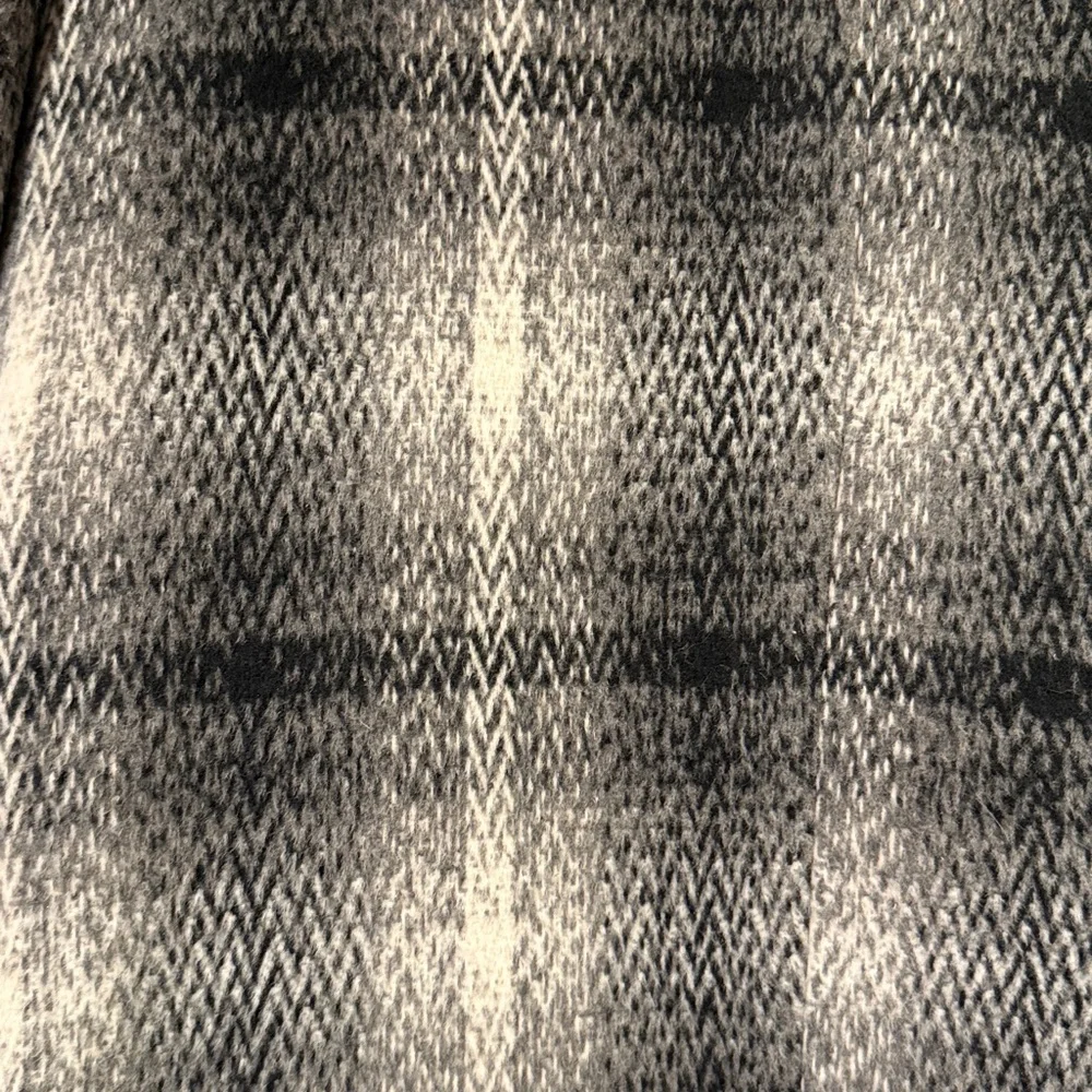 Plaid Coat with Removable Faux Leather bib - Picture 12 of 12